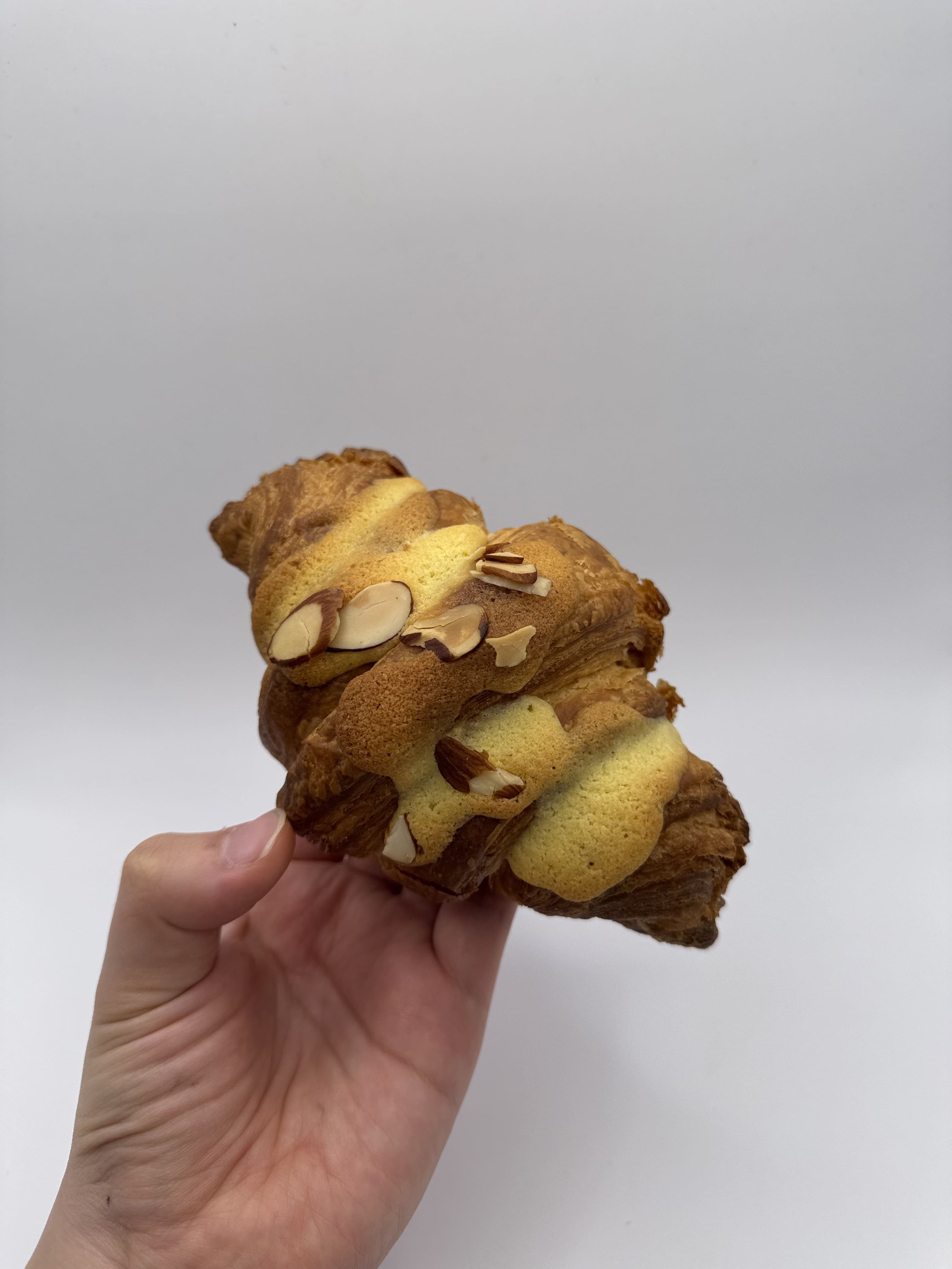 15_almond_croissant.jpg